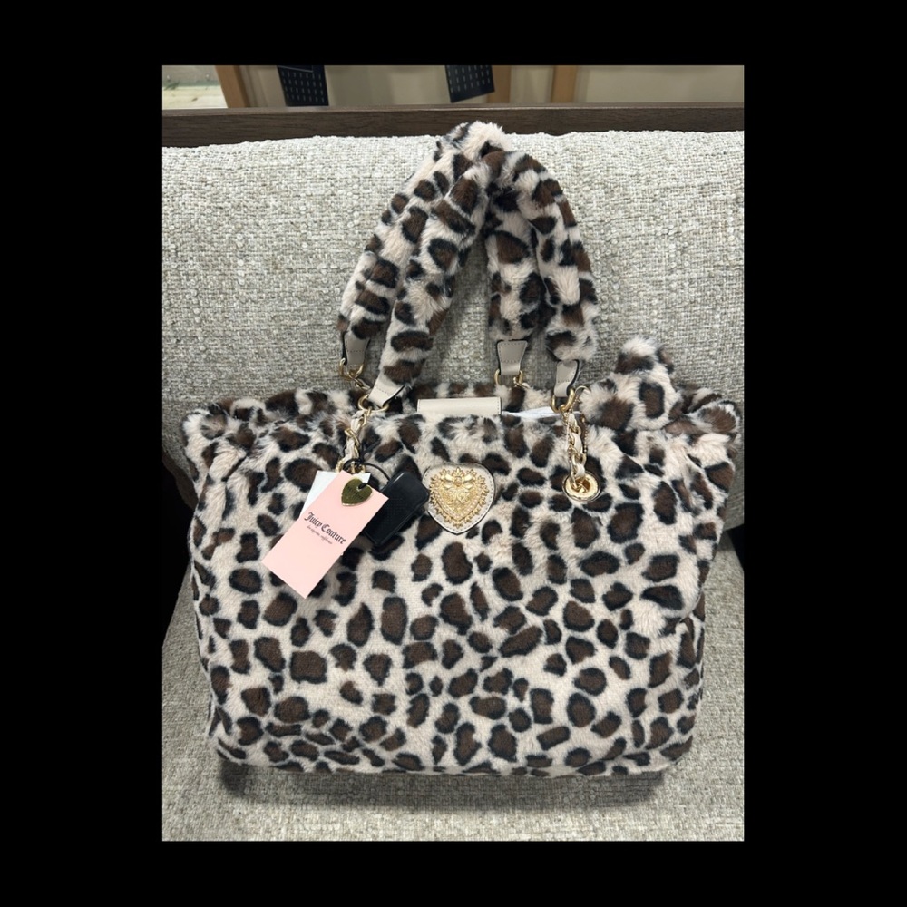 Juicy Couture Leopard Print Furry Tote
NWT JC Snow Leopard print puff heart
